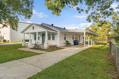 /international/us/3386-e-railroad-boulevard-newport-nc-110120690273/