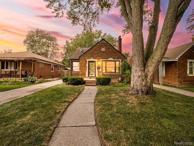 /international/us/19676-woodmont-street-harper-woods-mi-110120131082/