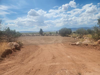 /international/us/1421-n-foothill-dr-paragonah-ut-110085962239/