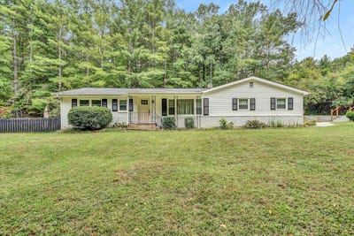 /international/us/3125-forest-acre-trl-salem-va-110094620599/