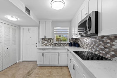 /international/us/2791-n-pine-island-road-sunrise-fl-110096379560/?lang=en