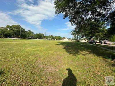 /international/us/903-n-alley-jefferson-tx-110107695656/