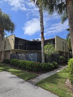 /international/us/4844-alder-drive-west-palm-beach-fl-110106439802/