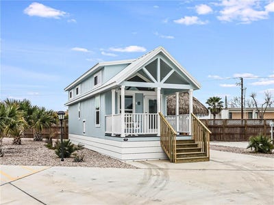 /international/us/1100-port-street-port-aransas-tx-110097885138/