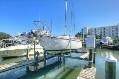 /international/us/river-run-drive-sebastian-fl-110108858972/