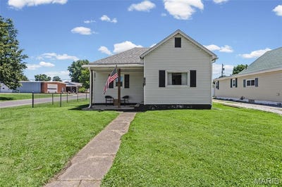 /international/us/1001-s-macoupin-street-gillespie-il-110108794993/