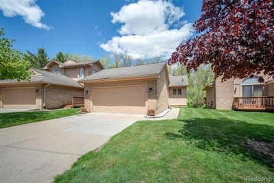/international/us/22130-river-ridge-trail-farmington-hills-mi-110108220727/