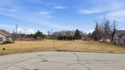 /international/us/mckinley-avenue-clintonville-wi-110106624093/
