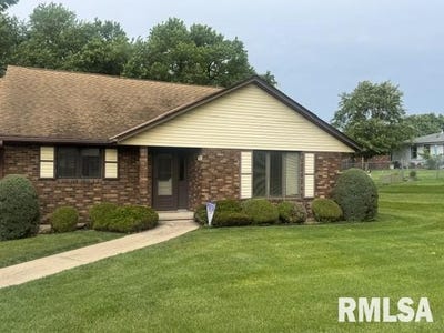 /international/us/600-pawn-avenue-quincy-il-110108724429/