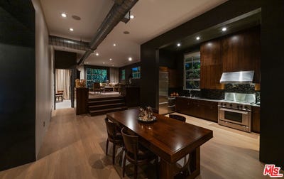 /international/us/710-n-orlando-ave-west-hollywood-ca-110105801480/