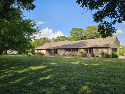/international/us/1316-e-cr-236-henderson-tx-110108717656/