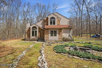 /international/us/3176-bluebird-drive-bushkill-pa-110107803175/