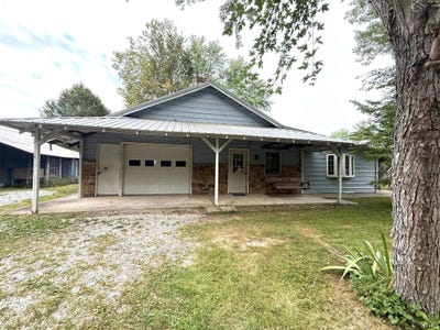 /international/us/244-middle-leesville-rd-bedford-in-110101547290/?lang=en