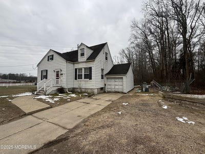 /international/us/377-asbury-road-farmingdale-nj-110097010184/