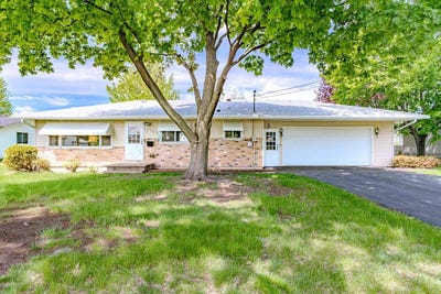 /international/us/2302-bloedel-avenue-weston-wi-110108439288/