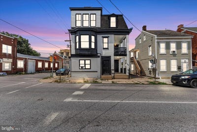 /international/us/597-w-philadelphia-street-york-pa-110107243241/