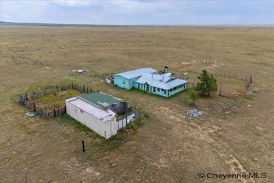 /international/us/248-man-o-war-dr-medicine-bow-wy-110107516223/
