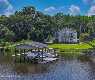 /international/us/529-w-river-road-palatka-fl-110092411533/