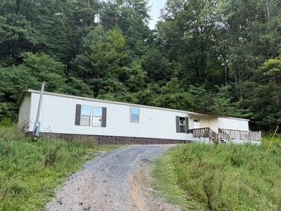 /international/us/126-cook-st-lester-wv-110101101392/