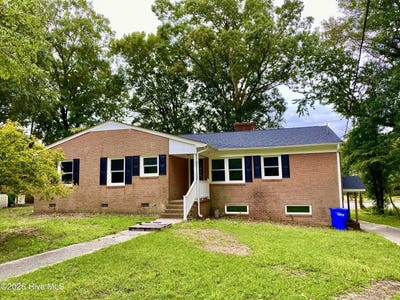 /international/us/1910-e-9th-street-greenville-nc-110106342267/