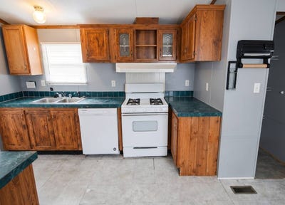 /international/us/2500-farm-bureau-rd-manhattan-ks-110107658013/