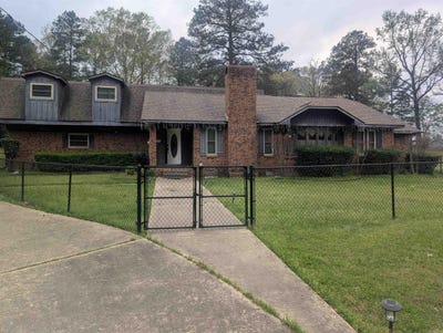 /international/us/1038-stephens-hwy-mt-holly-ar-110098620261/