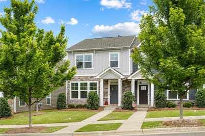 /international/us/1201-township-parkway-belmont-nc-110099815078/