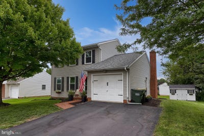 /international/us/561-friendship-avenue-lancaster-pa-110101422867/