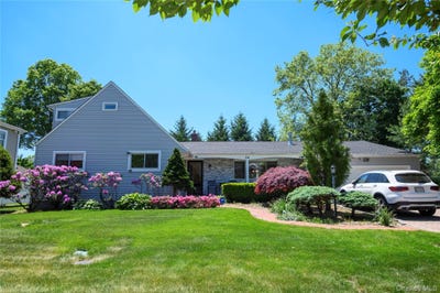 /international/us/54-ivy-drive-jericho-ny-110107987095/