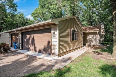 /international/us/102-south-drive-circle-pines-mn-110100682498/