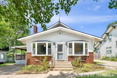 /international/us/427-e-main-street-fennville-mi-110100985528/?lang=zh-tw