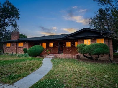 /international/us/905-w-3rd-ave-broomfield-co-110109188121/