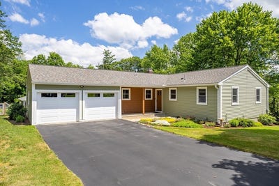 /international/us/83-hardy-dr-leominster-ma-110100776916/