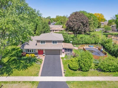 /international/us/534-e-foster-avenue-roselle-il-110107956221/