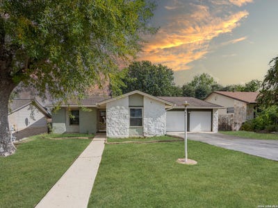 /international/us/7518-old-spanish-trl-live-oak-tx-110110335357/