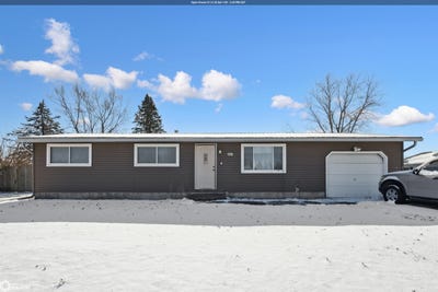 /international/us/176-lakeview-dr-wataga-il-110105202943/