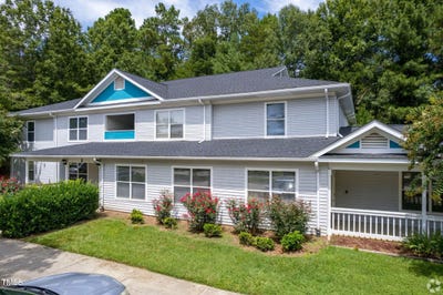 /international/us/115-holiday-park-road-hillsborough-nc-110107630351/