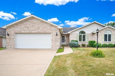 /international/us/3716-w-golf-creek-drive-peoria-il-110101022277/