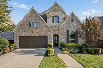 /international/us/732-thoroughbred-avenue-frisco-tx-110110336926/