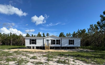 /international/us/16290-state-road-51-live-oak-fl-110100750568/