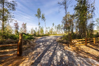 /international/us/0-whitehouse-fork-road-bay-minette-al-110090437450/