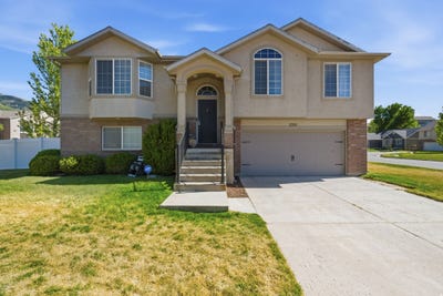 /international/us/2061-e-7550-s-south-weber-ut-110108340759/