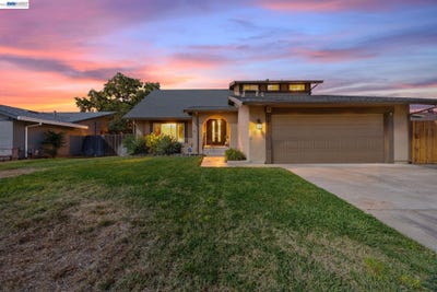 /international/us/9852-vista-grande-way-elk-grove-ca-110120148915/