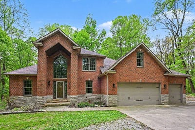 /international/us/8265-e-walnut-ridge-new-carlisle-in-110107953121/