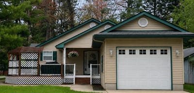 /international/us/301-s-6th-street-roscommon-mi-110107690942/