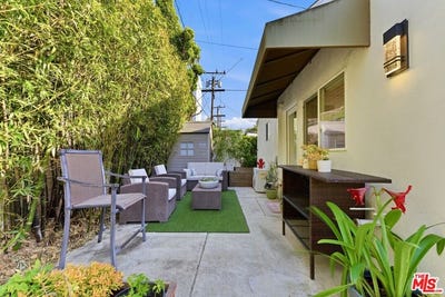 /international/us/132-n-carson-rd-beverly-hills-ca-110105052353/