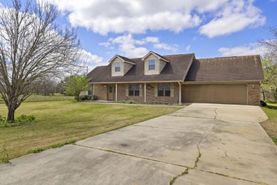 /international/us/11156-country-lane-beaumont-tx-110106157172/
