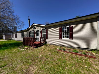 /international/us/984-w-rose-meadow-drive-luther-mi-110107855835/