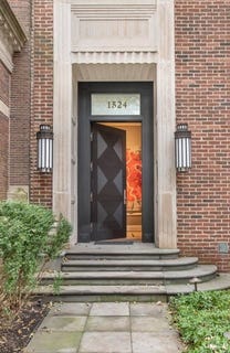 /international/us/1524-n-astor-street-chicago-il-110106231528/