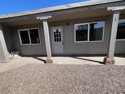 /international/us/903-907-s-main-street-magdalena-nm-110107029753/